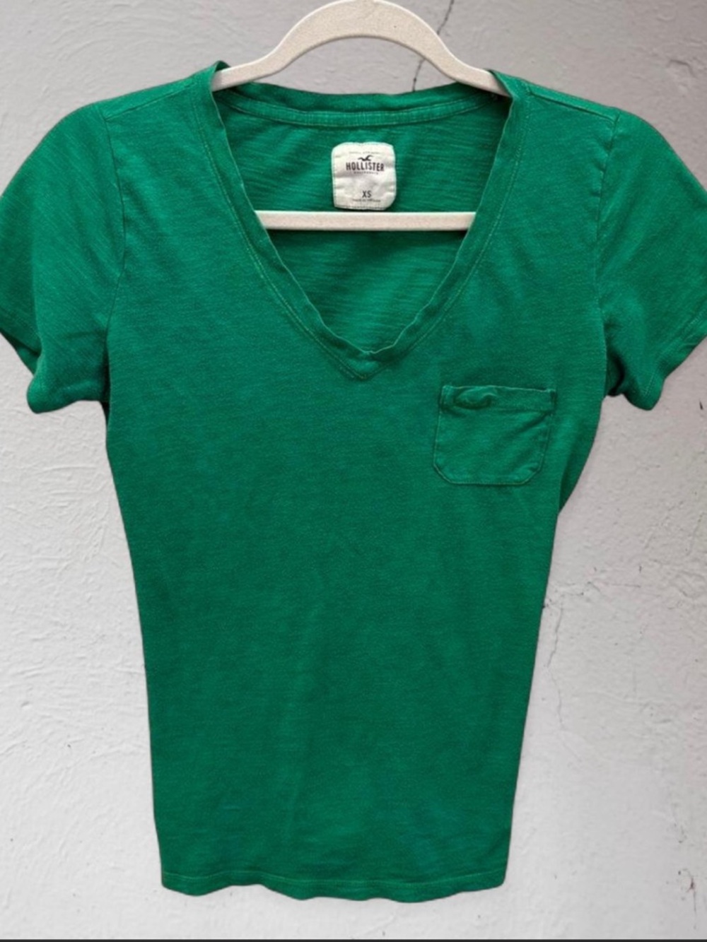 Vintage Y2K Hollister Women's Fitted Baby Emerald Green V-Neck Pocket Tee